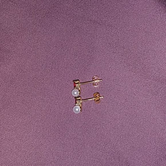 Ruby Pearl Earrings - Picture 4 of 5